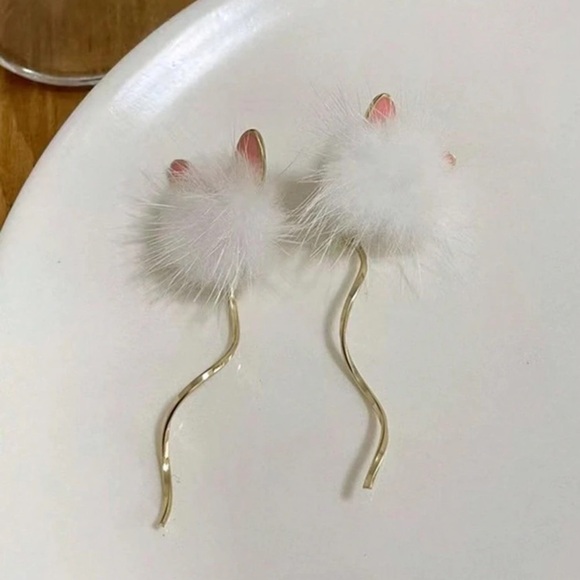 Puff Kitty Cat Earrings - Picture 2 of 2